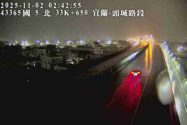 國道五號 33K+650 北向 宜蘭交流道到頭城交流道 距離2.8公里