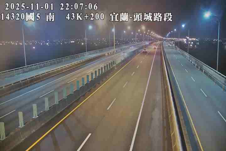 國道5號 南下 43K+200 宜蘭交流道到羅東交流道 距離3.1公里 氣溫24.3度