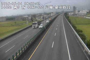 國道五號 44K+432 南向 宜蘭交流道到羅東交流道 距離2.3公里